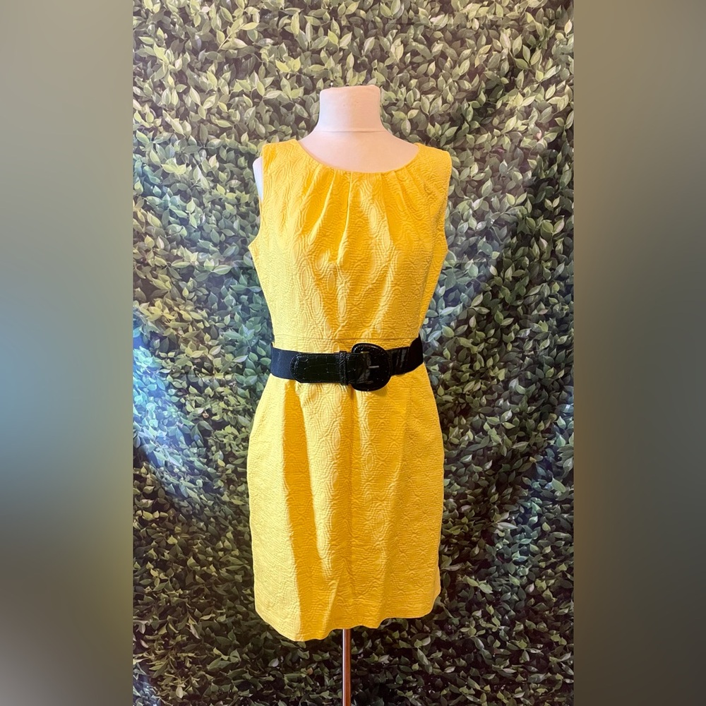 NWOT Worthington Elegant Yellow Sleeveless Sheath Dress with Black Belt